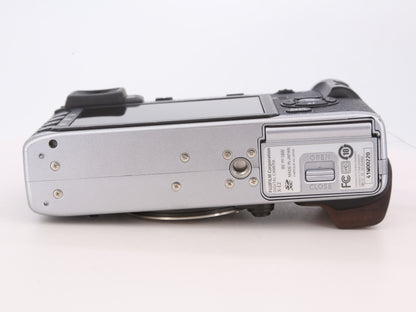 [Good, Fast Shipping] Fujifilm X-E2 Camera