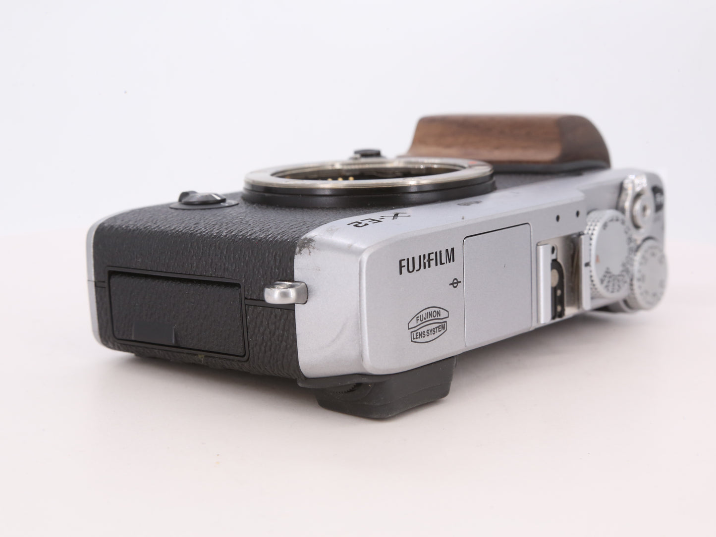 [Good, Fast Shipping] Fujifilm X-E2 Camera