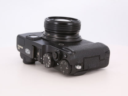 [Good, Fast Shipping] Fujifilm X10 Camera