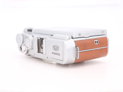 [Good, Fast Shipping] Fujifilm X-M1 Camera