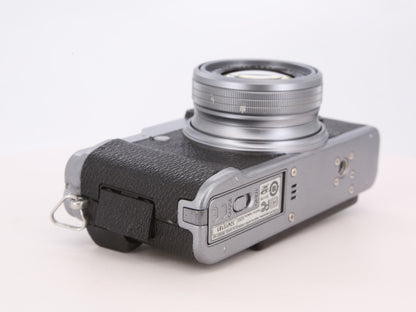 [Good, Fast Shipping] Fujifilm X20 Camera