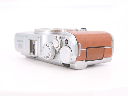 [Good, Fast Shipping] Fujifilm X-M1 Camera