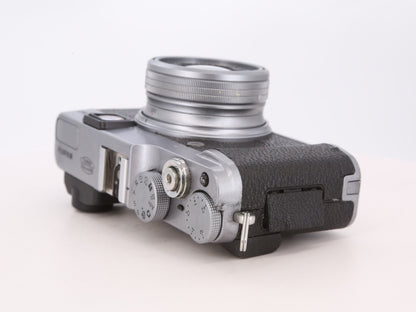 [Good, Fast Shipping] Fujifilm X20 Camera