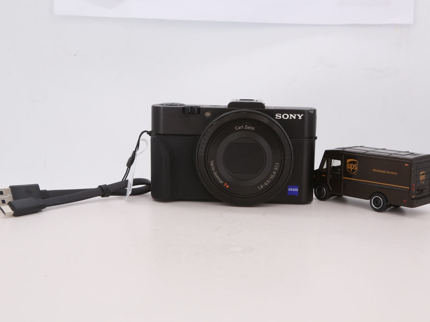 [Good, Fast Shipping] Sony DSC-RX100 II M2 Camera