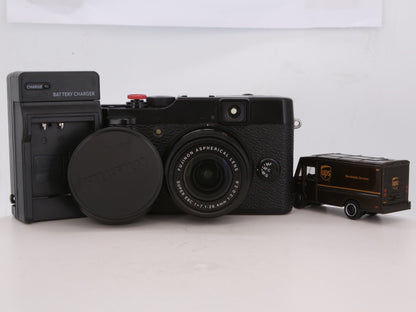 [Good, Fast Shipping] Fujifilm X10 Camera