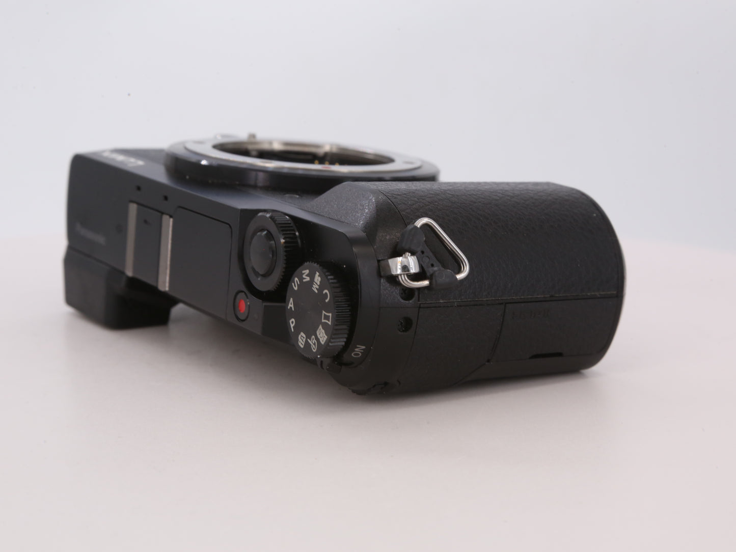 [Good, Fast Shipping] Panasonic Lumix GX85 Camera