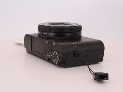 [Good, Fast Shipping] Sony DSC-RX100 V M5 Camera