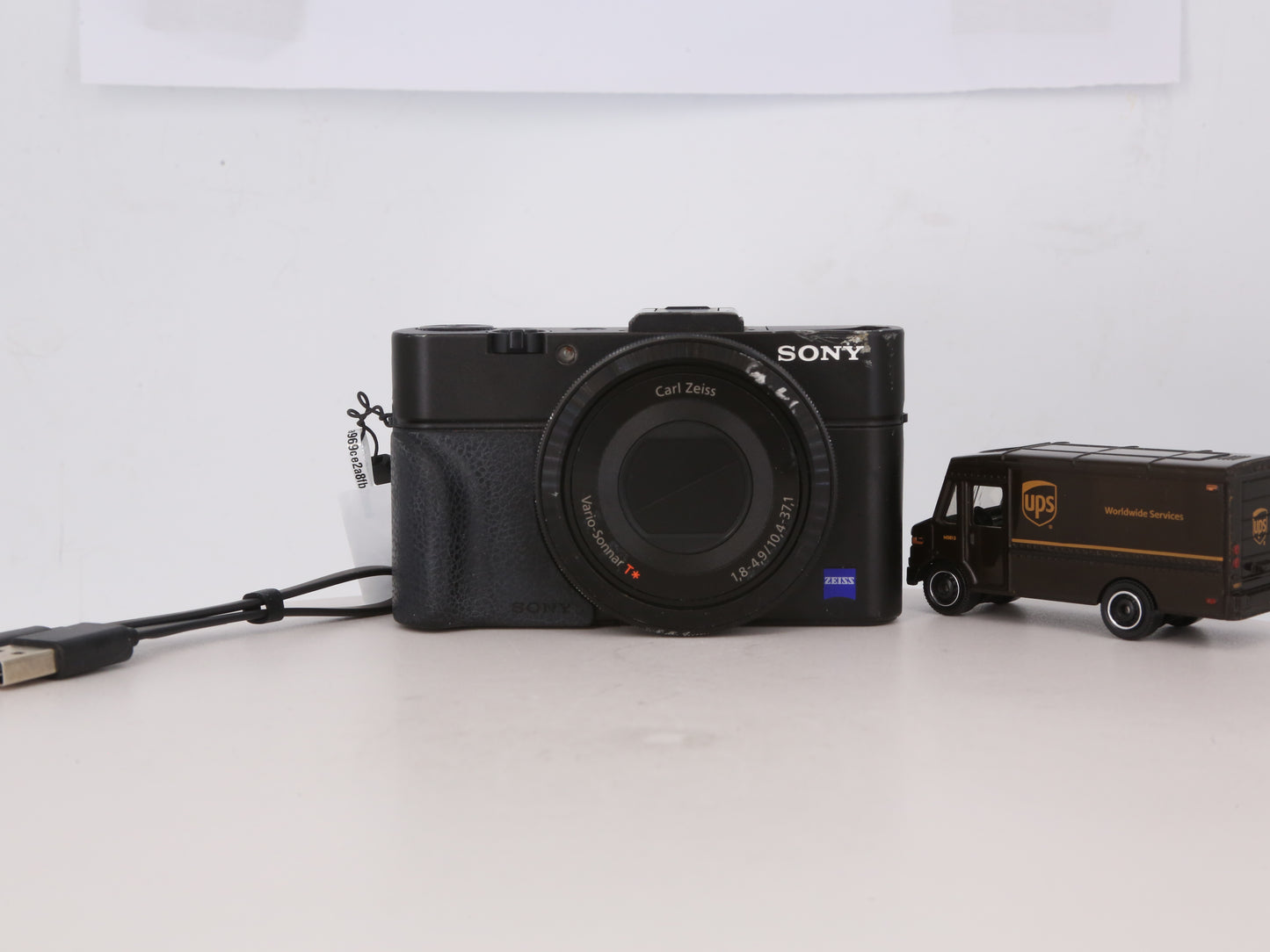 [Good, Fast Shipping] Sony DSC-RX100 II M2 Camera