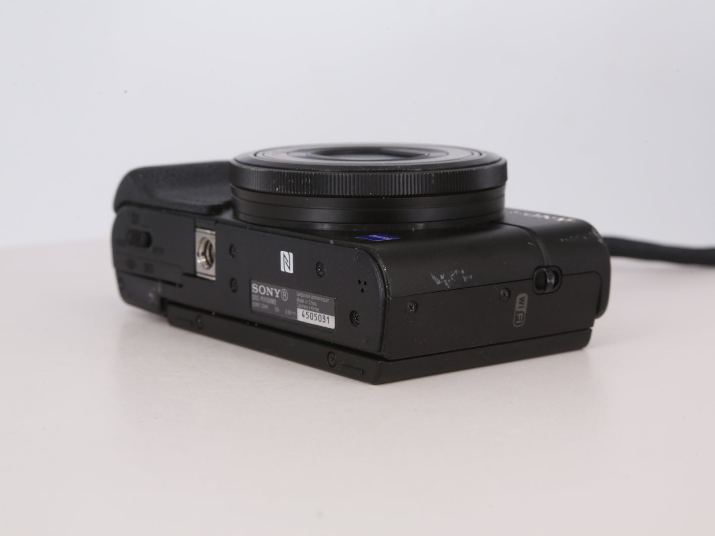 [Good, Fast Shipping] Sony DSC-RX100 II M2 Camera