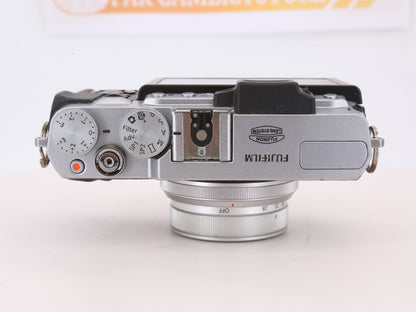 [Good, Fast Shipping] Fujifilm X30 Camera