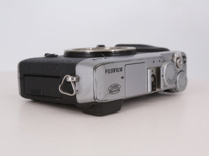 [Good, Fast Shipping] Fujifilm X-E2 Camera