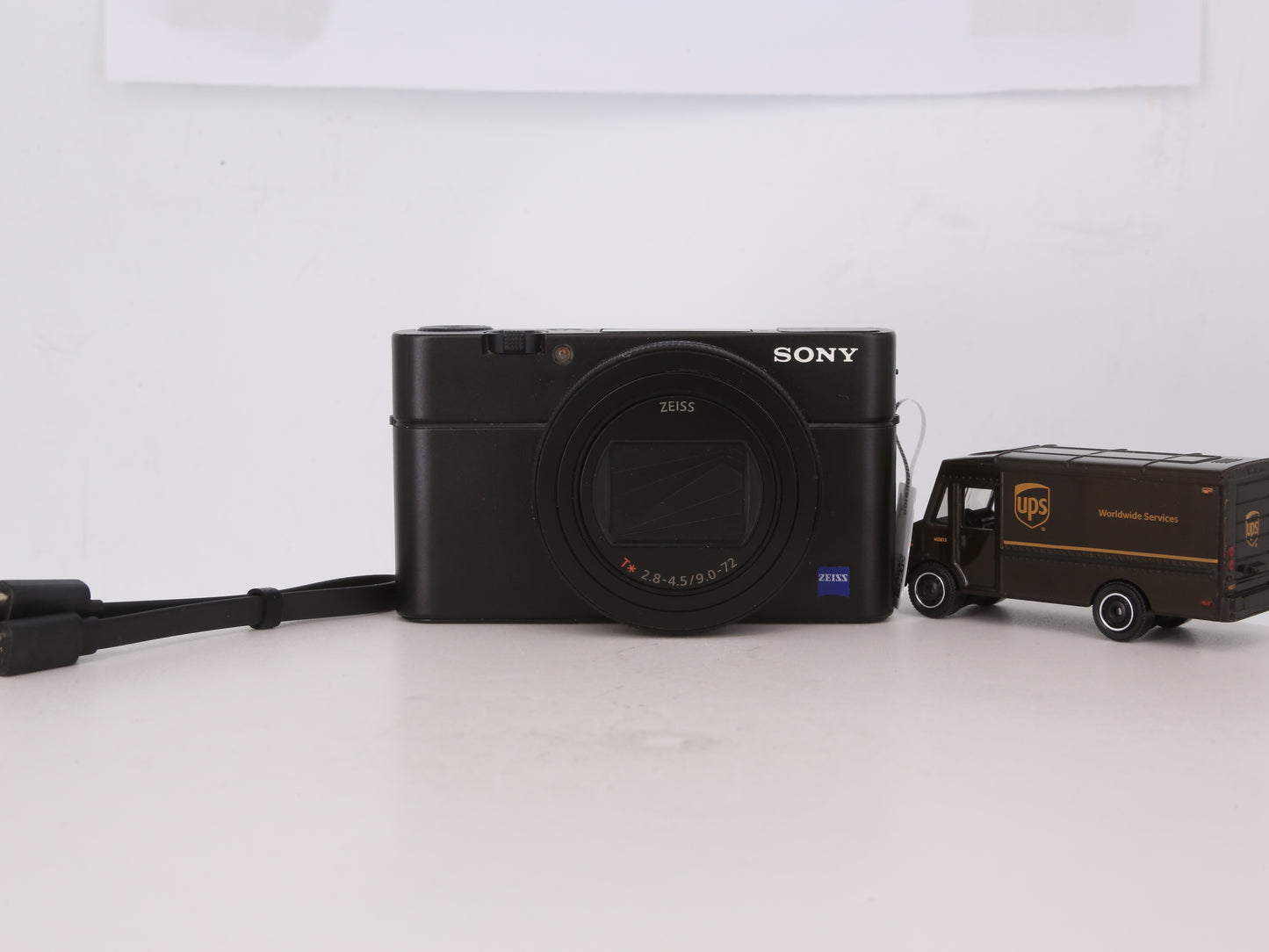[Good, Fast Shipping] Sony DSC-RX100 VI M6 Camera