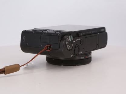 [Good, Fast Shipping] Sony DSC-RX100 V M5 Camera