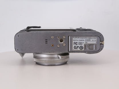 [Good, Fast Shipping] Fujifilm X100S Camera