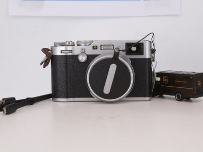 [Good, Fast Shipping] Fujifilm X100F Camera