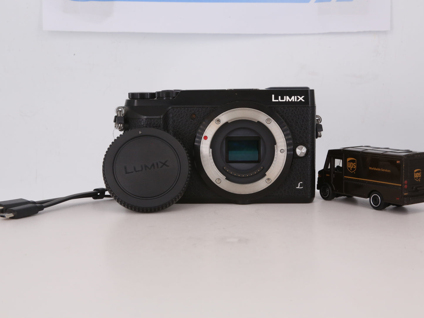 [Good, Fast Shipping] Panasonic Lumix GX85 Camera