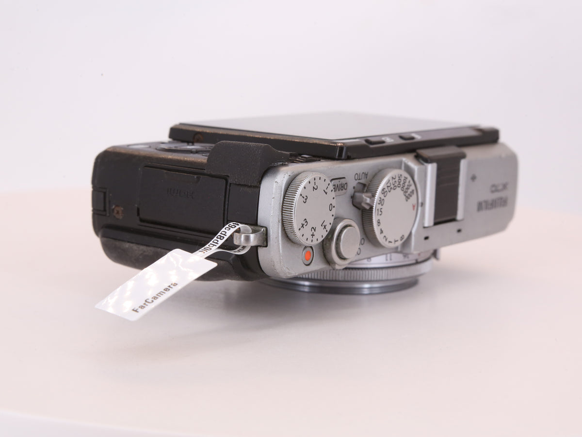 [Good, Shipping from US] Fujifilm X70 Camera