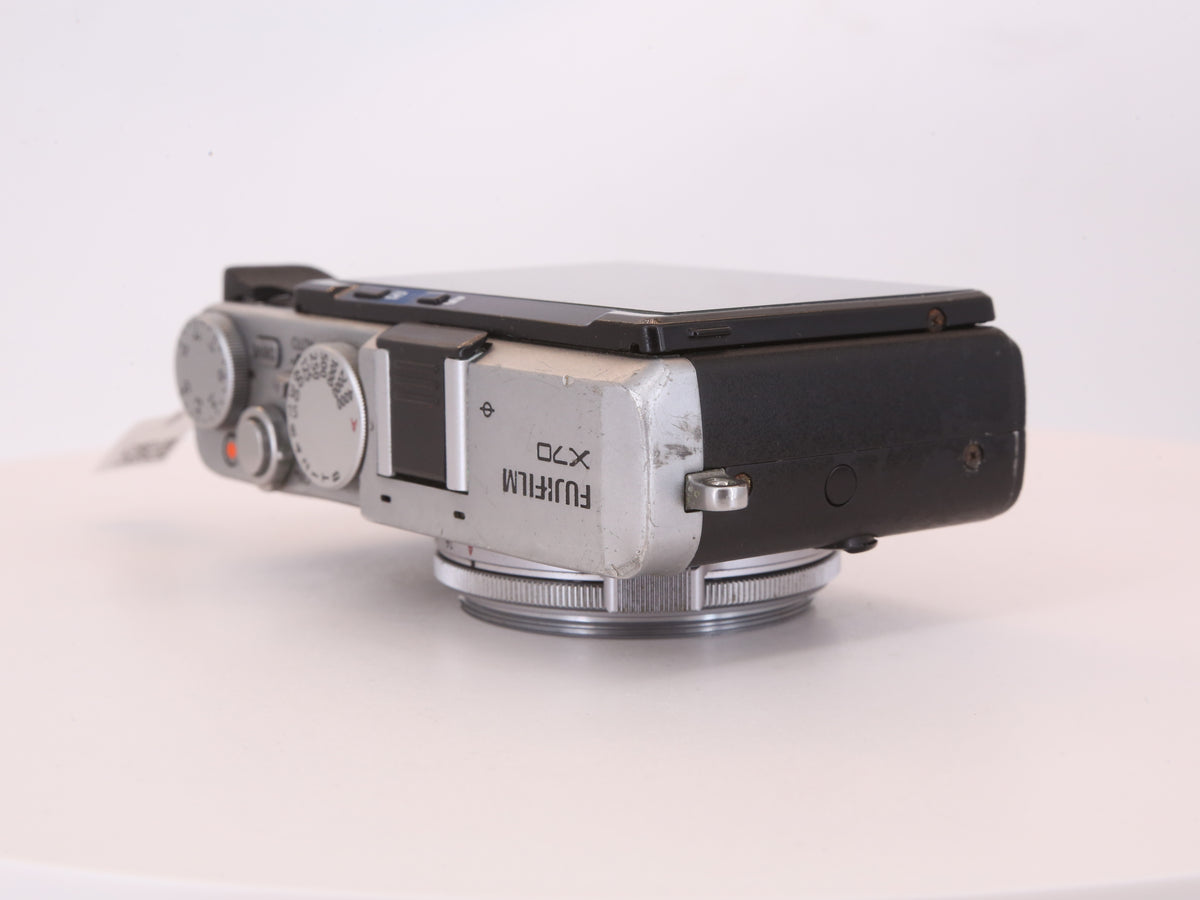 [Good, Shipping from US] Fujifilm X70 Camera