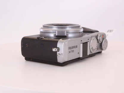 [Good, Fast Shipping] Fujifilm X70 Camera