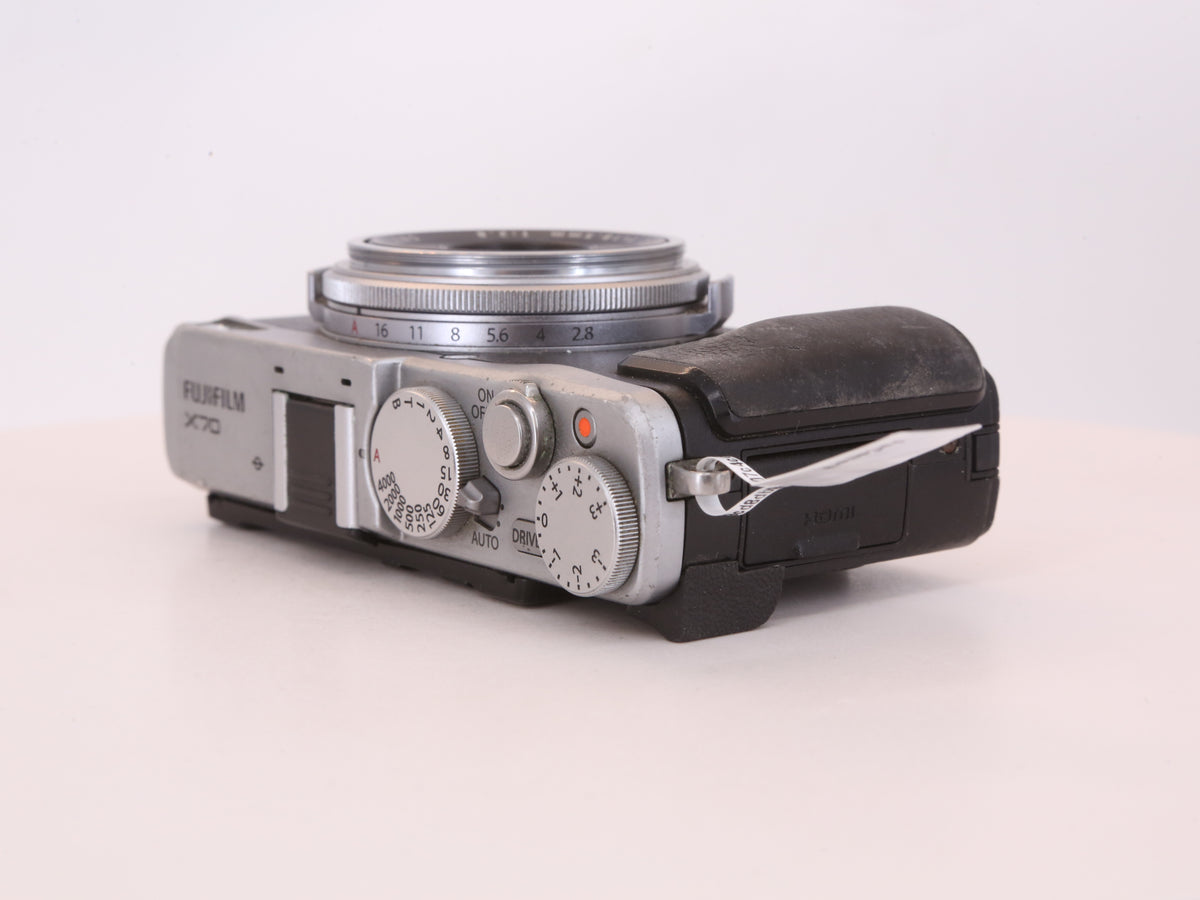[Good, Shipping from US] Fujifilm X70 Camera