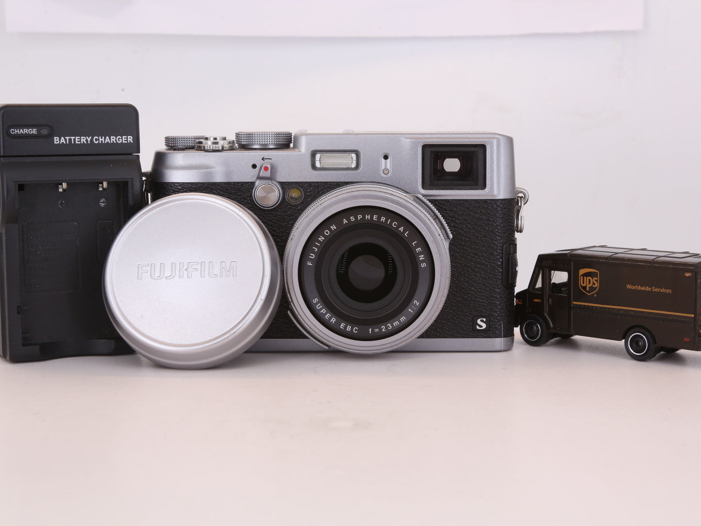 [Good, Fast Shipping] Fujifilm X100S Camera