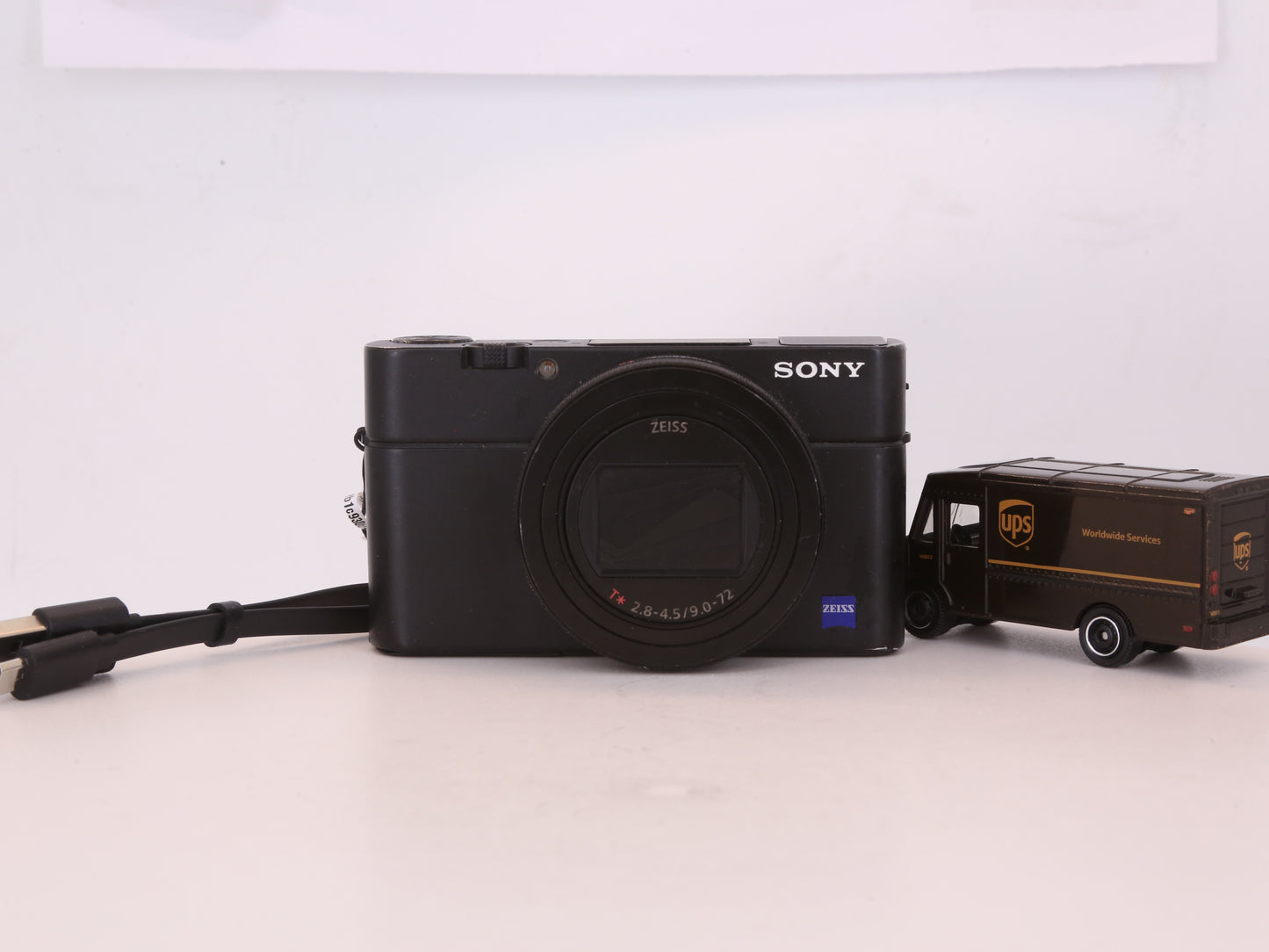 [Good, Fast Shipping] Sony DSC-RX100 VI M6 Camera