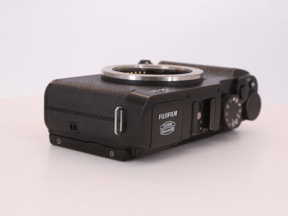 [Good, Fast Shipping] Fujifilm X-M1 Camera
