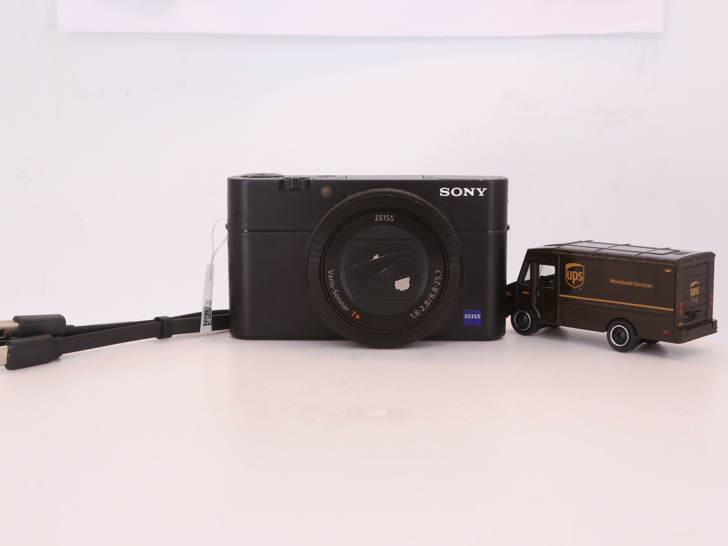 [Good, Fast Shipping] Sony DSC-RX100 V M5 Camera