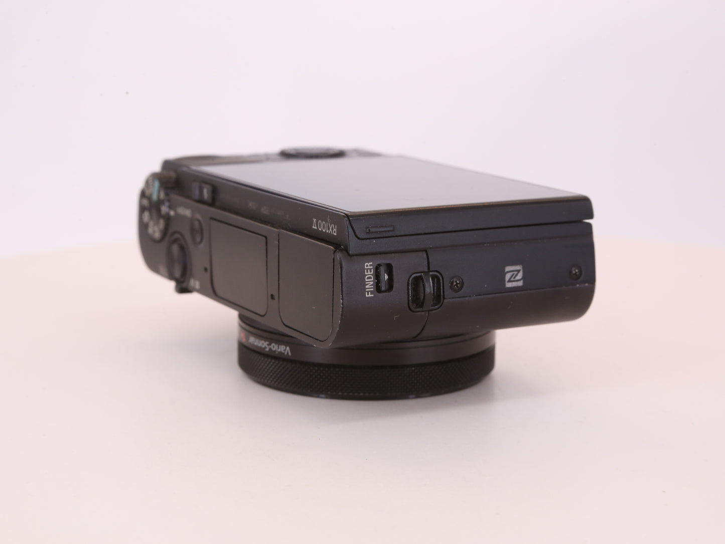 [Good, Fast Shipping] Sony DSC-RX100 V M5 Camera