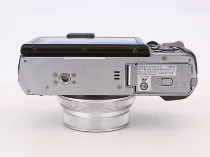 [Good, Fast Shipping] Fujifilm X30 Camera