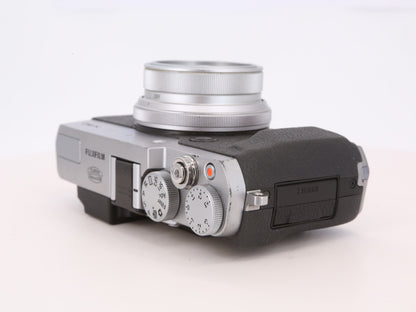 [Good, Fast Shipping] Fujifilm X30 Camera
