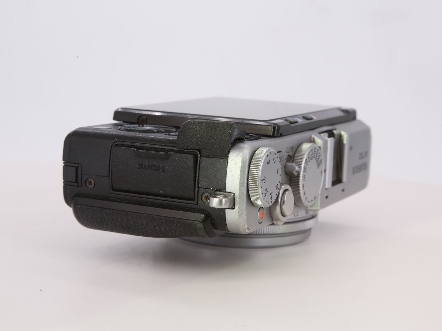 [Good, Fast Shipping] Fujifilm X70 Camera