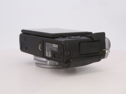 [Good, Fast Shipping] Fujifilm X70 Camera