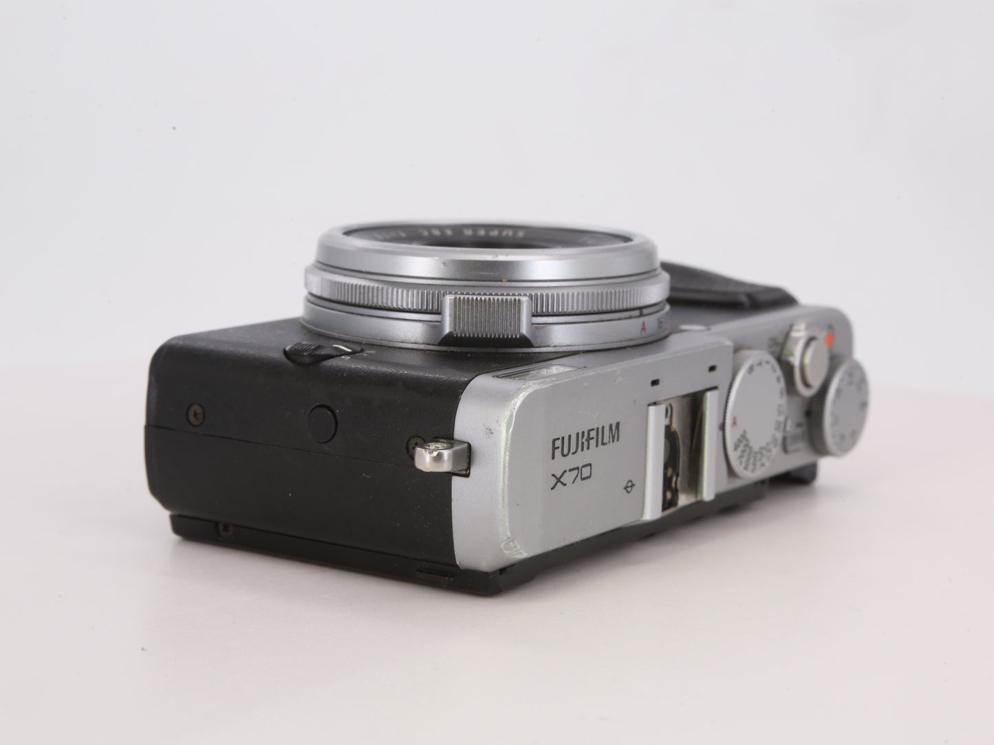 [Good, Fast Shipping] Fujifilm X70 Camera