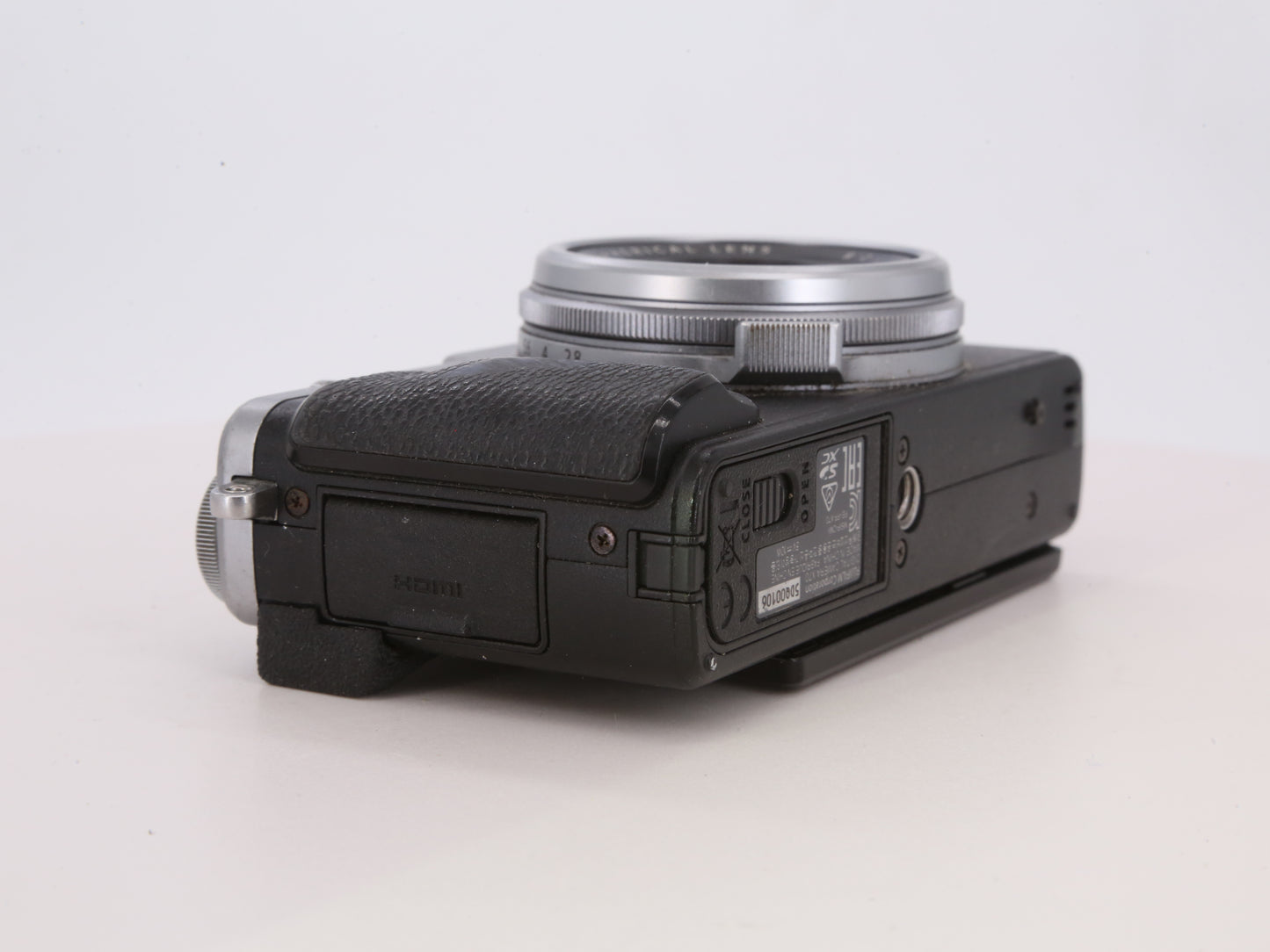 [Good, Fast Shipping] Fujifilm X70 Camera