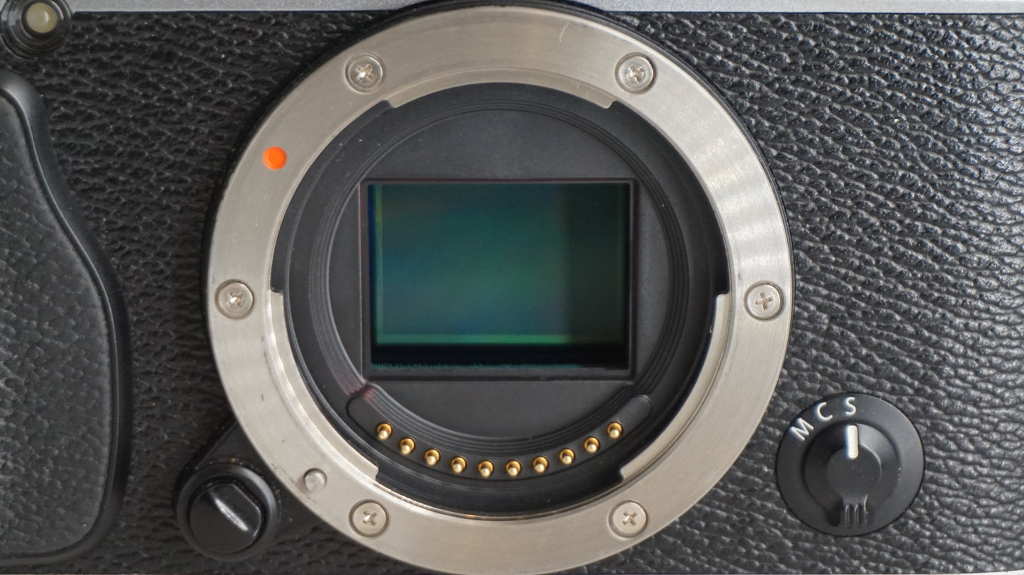 [Good, Fast Shipping] Fujifilm X-E2 Camera