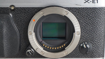 [Good, Fast Shipping] Fujifilm X-E1 Camera