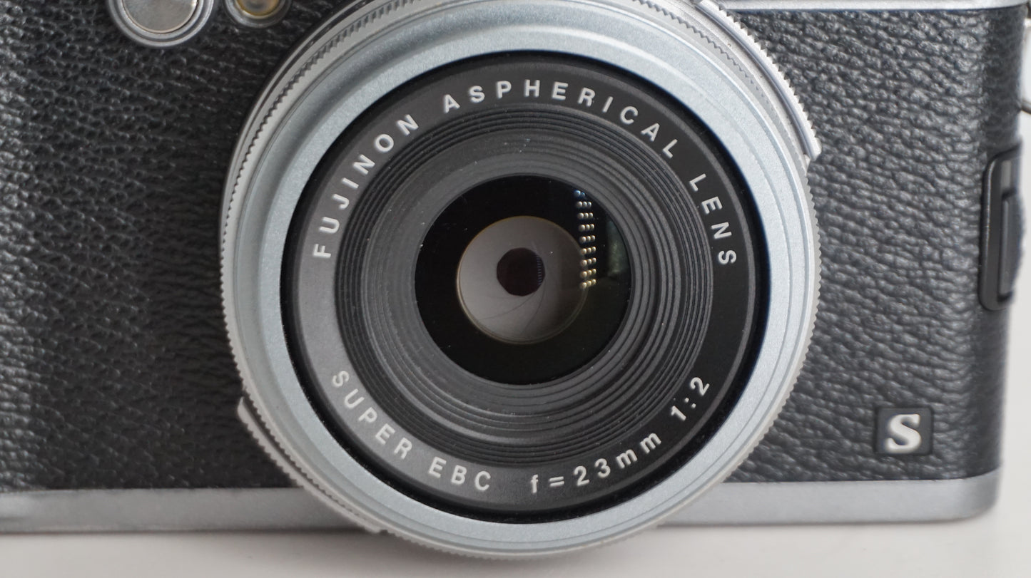 [Good, Fast Shipping] Fujifilm X100S Camera