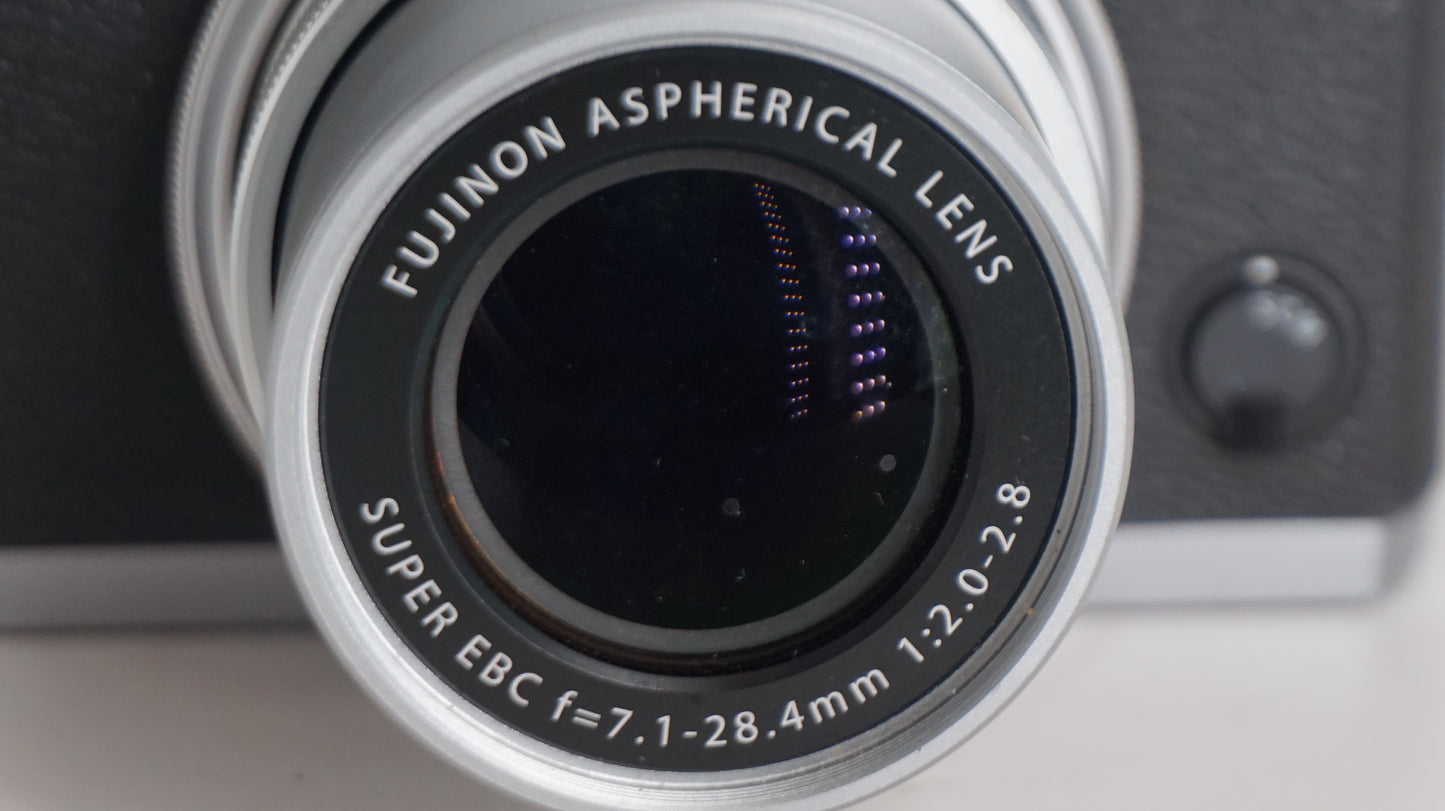 [Good, Fast Shipping] Fujifilm X30 Camera