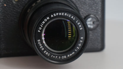[Good, Fast Shipping] Fujifilm X10 Camera
