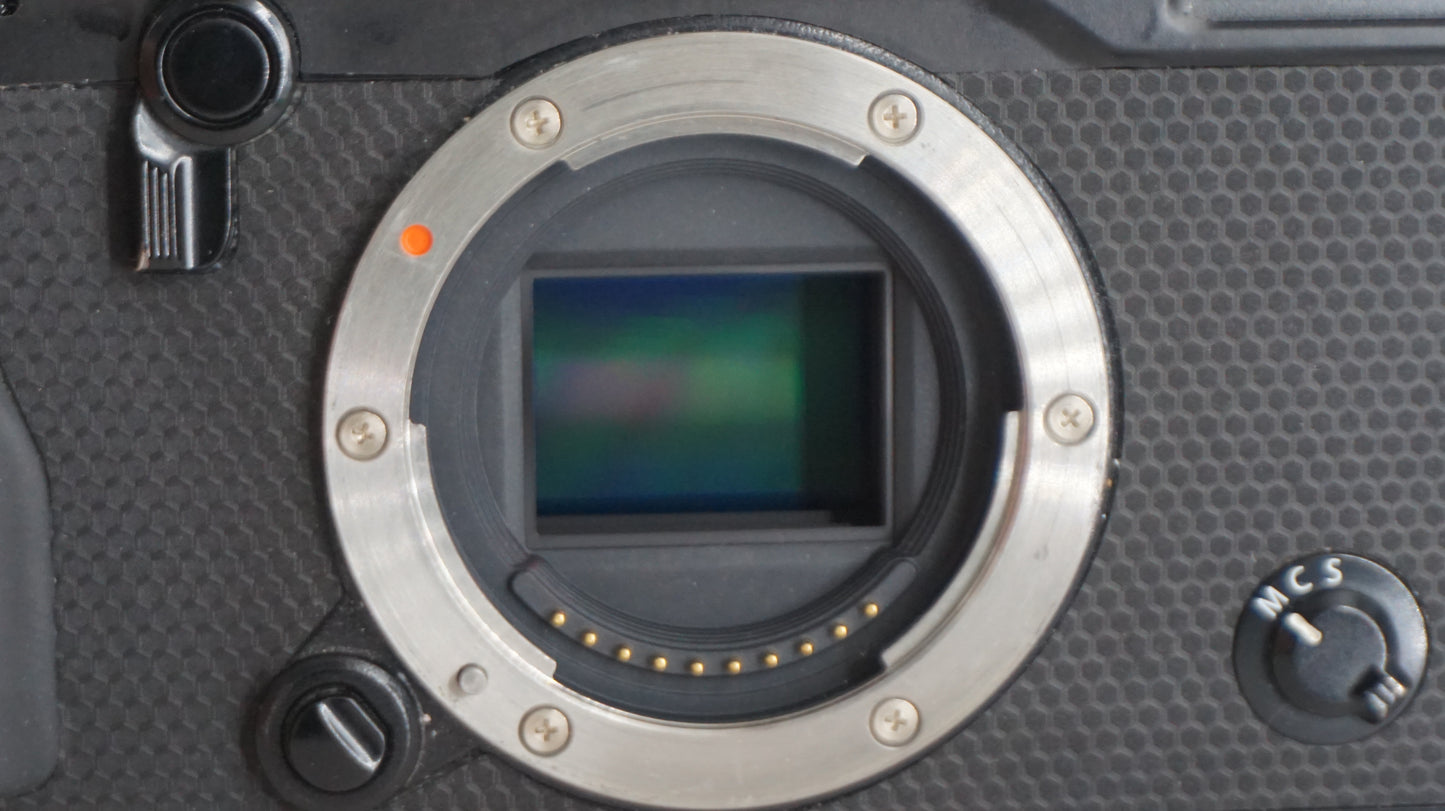[Good, Fast Shipping] Fujifilm X-Pro2 Camera