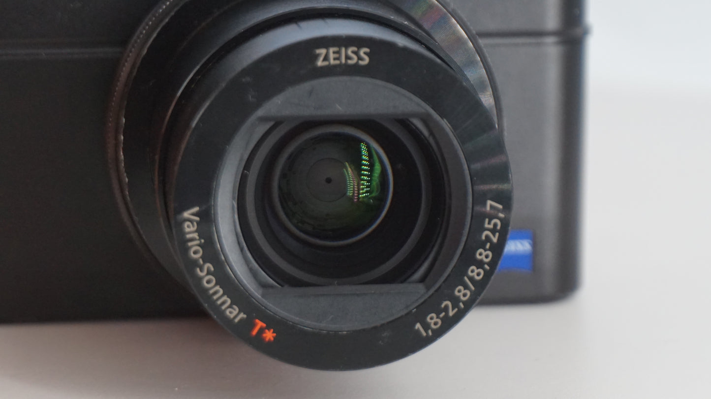 [Good, Fast Shipping] Sony DSC-RX100 III M3 Camera