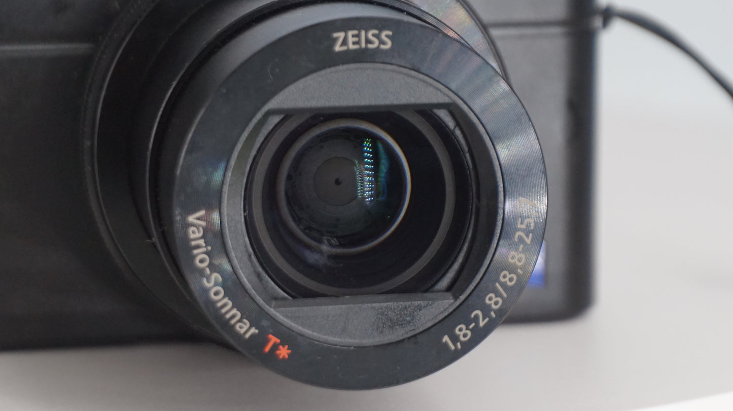 [Good, Fast Shipping] Sony DSC-RX100 III M3 Camera
