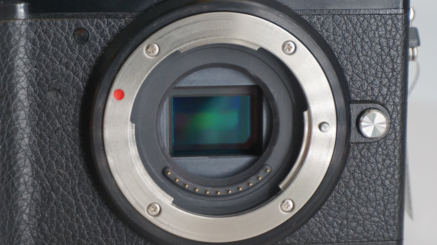 [Good, Fast Shipping] Panasonic Lumix GX9 Camera