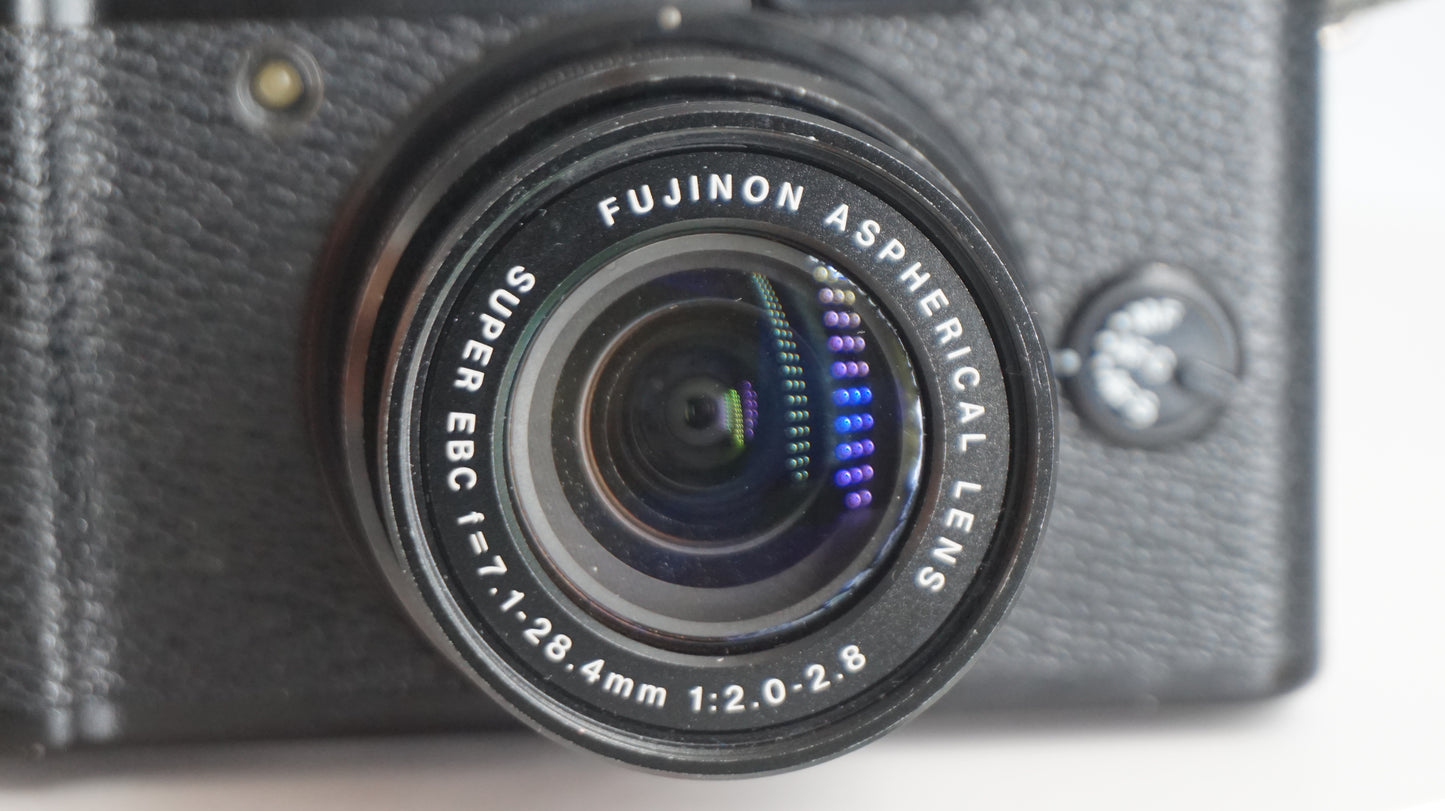 [Good, Fast Shipping] Fujifilm X10 Camera