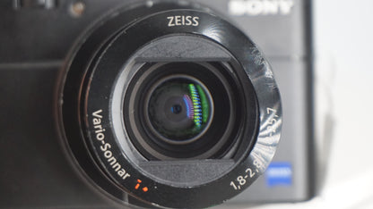[Good, Fast Shipping] Sony DSC-RX100 V M5 Camera