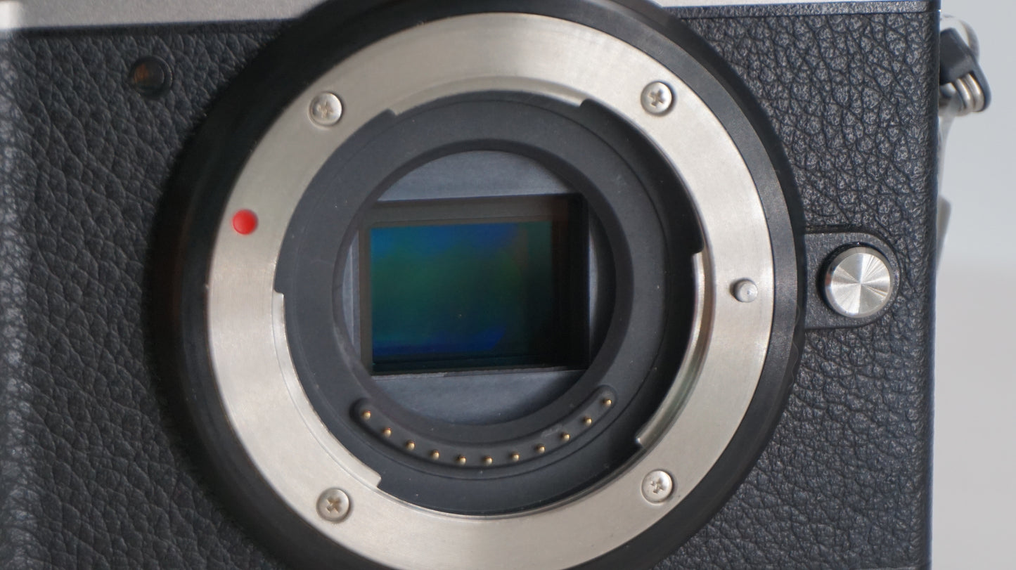 [Good, Fast Shipping] Panasonic Lumix GX9 Camera