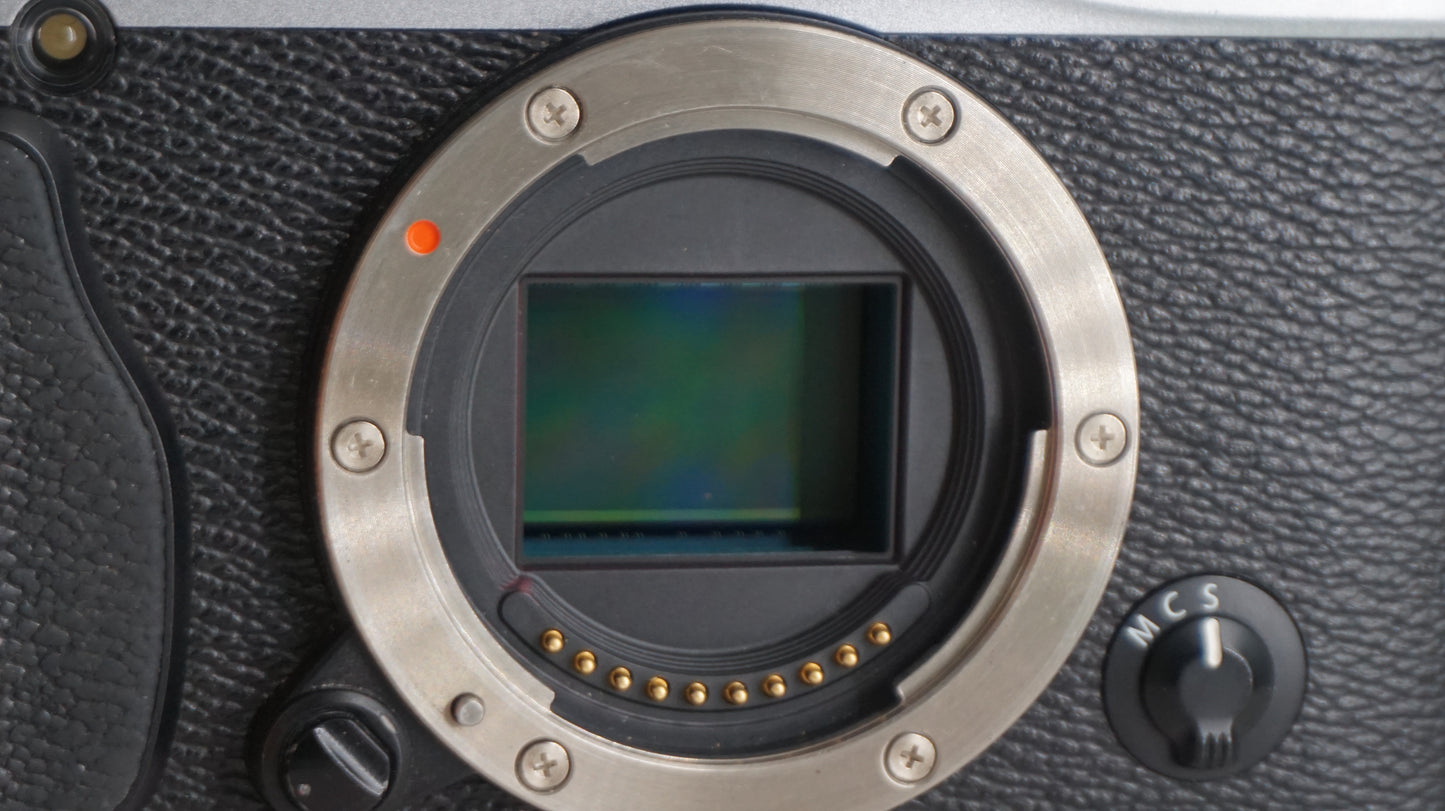 [Good, Fast Shipping] Fujifilm X-E1 Camera