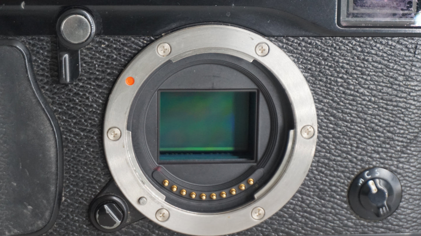 [Good, Fast Shipping] Fujifilm X-Pro1 Camera