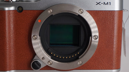 [Good, Fast Shipping] Fujifilm X-M1 Camera